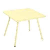 fermob - table d'enfant luxembourg 57,5x57,5cm - sorbets citron/texturé/lxlxh 57,5x57,5x47cm/résistant aux uv