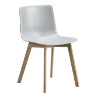 fredericia - chaise pato structure chêne laqué - pierre/assise polypropylène/structure chêne laqué/pxhxp 45x77,5x53cm
