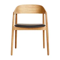andersen furniture - chaise avec accoudoirs ac2 cuir - chêne/laqué mat/lxhxp 58x74x53cm/surface d’assise cuir noir