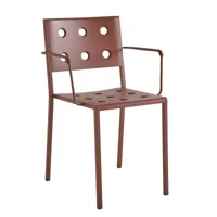 hay - chaise de jardin avec accoudoirs balcony - rouge de fer/revêtu par poudre/lxhxp 51,5x81x52cm
