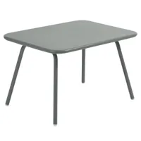 fermob - table enfant kids en métal, acier laqué couleur gris 75.5 x 55.5 47 cm designer frédéric sofia made in design