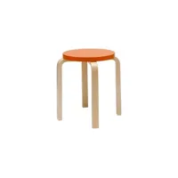 artek - tabouret empilable l-leg en bois, lamellé-collé de bouleau couleur orange 38 x 44 cm designer alvar aalto made in design