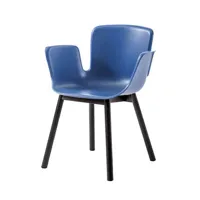 cappellini - fauteuil juli en plastique, polypropylène renforcé couleur bleu 92.52 x 80.5 cm designer werner aissllinger made in design