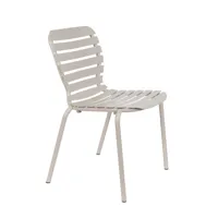 chaise de jardin en métal blanc