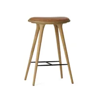 mater high stool tabouret de bar bas mater 69 cm cuir naturel, support en chêne savonné
