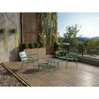 vente-unique salon de jardin en métal - 2 fauteuils bas empilables et tables gigognes - vert amande - mirmande de mylia  vert amande