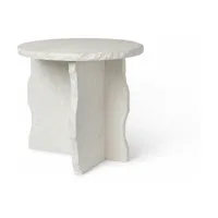 table sculpturale minérale en marbre blanc 52 x 50 cm bianco curia - ferm living