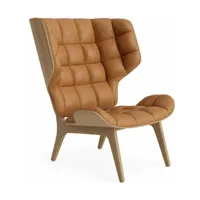 fauteuil en chêne naturel et rembourrage en cuir cognac mammoth - norr11