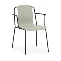 chaise avec accoudoirs gris clair structure noire studio gris clair - normann copenha