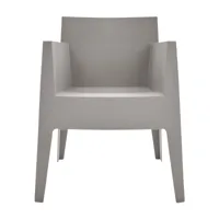 driade - chaise de jardin avec accoudoirs toy - clair gris pantone warm grey 4u/mat/pxhxp 62x78x58cm