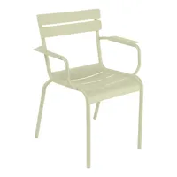 fermob - chaise de jardin avec accoudoirs luxembourg - vert tilleul/texturé brillant/lxhxp 52x88x57cm/résistant aux uv/empilable