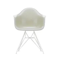 vitra - chaise avec accoudoirs eames fiberglass dar blanc - parchemin/assise fibre de verre/structure façon tour eiffel blanc/lxhxp 62,5x83x60cm