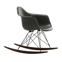 vitra - fauteuil à bascule eames fiberglass rar noire - gris éléphant/assise fibre de verre/structure noir basic dark/érable foncé/pxhxp 63x76x81cm