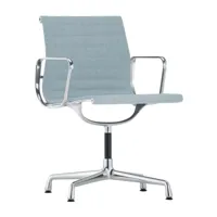 vitra - chaise avec accoudoirs ea 104 aluminium chair - bleu glacier/ivoire/siège étoffe hopsak 81/structure en aluminium poli/pxhxp 56x84,5x52,2cm