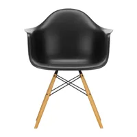 vitra - chaise avec accoudoirs eames daw érable doré - noir profond/assise polypropylène/structure érable doré/acier noir/pxhxp 62,5x83x60cm