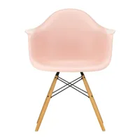 vitra - chaise avec accoudoirs eames daw érable doré - rose pâle/assise polypropylène/structure érable doré/acier noir/pxhxp 62,5x83x60cm