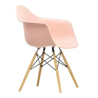 vitra - chaise avec accoudoirs eames daw frêne - rose pâle/assise polypropylène/structure frêne coloré miel/acier noir/pxhxp 62,5x83x60cm