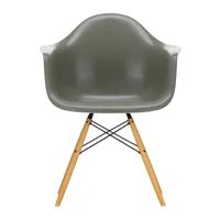 vitra - chaise eames fiberglass daw érable doré - umber cru/assise fibre de verre/structure érable doré/acier noir/lxhxp 62,5x83x60cm