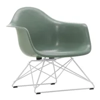 vitra - chaise avec accoudoirs eames fiberglass lar blanc - écume de mer verte/assise fibre de verre/structure acier revêtu par poudre blanc/lxhxp 62,