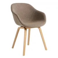 hay - chaise avec accoudoirs about a chair aac 223 chêne laqué - marron clair/hallingdal 270 ( 70% laine vierge, 30% viscose)/structure en chêne laqué