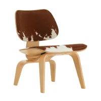 vitra - chaise lcw peau de vache - marron, blanc/piètement en frêne naturel/lxhxp 56x68x61cm