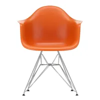 vitra - chaise avec accoudoirs eames dar re chromé - orange rouille/siège plastique recyclé post-consommation/structure chromé façon tour eiffel/ pati