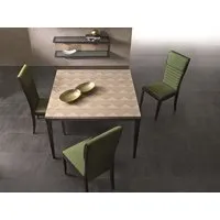 square | table carrée