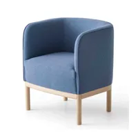 gaber - placez une chaise longue basse sw avec des pieds en bois.