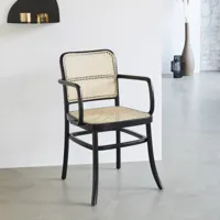 chaise avec accoudoirs en acajou massif et cannage hana