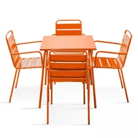 table de jardin carrée en métal orange