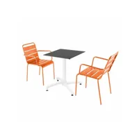 ensemble table de terrasse stratifié noir et 2 fauteuils orange