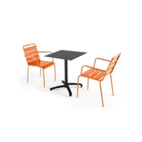 ensemble table de jardin stratifié  noir et 2 fauteuils orange