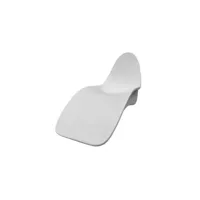 sined venere chaise longue en fibre de verre forme anatomique parfaite pour confort maximal blanc chaise-longue-venere-bianca