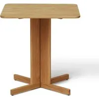 form & refine - quatrefoil table, 68 × 68 cm, chêne