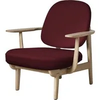 fritz hansen fauteuil de salon fred - jh97 - rouge uni - chêne laqué transparent