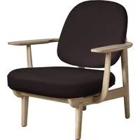 fritz hansen fauteuil de salon fred - jh97 - rouge uni foncé - chêne laqué transparent