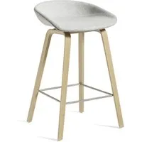 hay about a stool aas 33 - chêne savonné - divina melange 120 - gris clair - repose-pied acier inoxydable - hauteur d'assise 65 cm