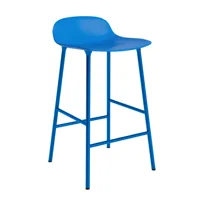 normann copenhagen chaise de bar form avec structure en métal - bright blue - 65 cm