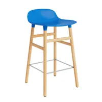 normann copenhagen chaise de bar form avec structure en bois  - bright blue - chêne - 65 cm