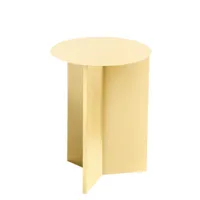 hay - table d'appoint slit en métal, acier laqué époxy couleur jaune 45.79 x 47 cm designer studio made in design