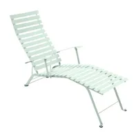fermob - chaise longue pliable inclinable bistro en métal, acier laqué couleur vert 96.55 x 54.5 89 cm designer studio made in design