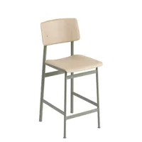 muuto - chaise de bar loft en bois, acier laqué époxy couleur bois naturel 42.5 x 62.66 98.5 cm designer thomas bentzen made in design