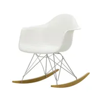 vitra - rocking chair eames plastic armchair en plastique, érable massif couleur blanc 63 x 82.77 76 cm designer charles & ray made in design
