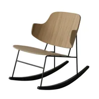 audo copenhagen - rocking chair the penguin en bois, placage de chêne couleur bois naturel 56 x 85 74 cm designer ib kofod-larsen made in design