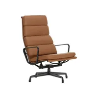 vitra - fauteuil rembourré soft pad en cuir, cuir de vache couleur marron 80 x 65 100.5 cm designer charles & ray eames made in design