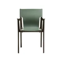 magis - fauteuil venice en cuir, cuir de vache couleur vert 54 x 45 85 cm designer konstantin grcic made in design