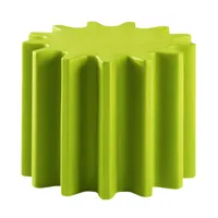 slide - table basse gear - vert - 55 x 55 x 43 cm - designer anastasia ivanuk - plastique, polyéthène recyclable