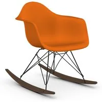 vitra rar fauteuil à bascule eames plastic armchair base basic dark et érable foncé (orange rouille - polypropylène expansé, fil en acier verni, érable foncé)