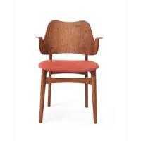 warm nordic chaise gesture, assise revêtue de textile tissu canvas 566 peachy pink, structure en chêne huilé teck, assise rembourrée