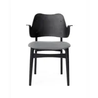 warm nordic chaise gesture, assise revêtue de textile tissu canvas 134 grey melange, structure en hêtre laqué noir, assise rembourrée